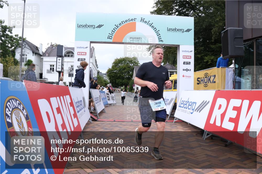 30.08.2026 - Blankeneser Heldenlauf Lena Gebhardt http://msf.ph/oto/10065339 30.08.2026 12:51:12 Ziel 4349 meine-sportfotos.de