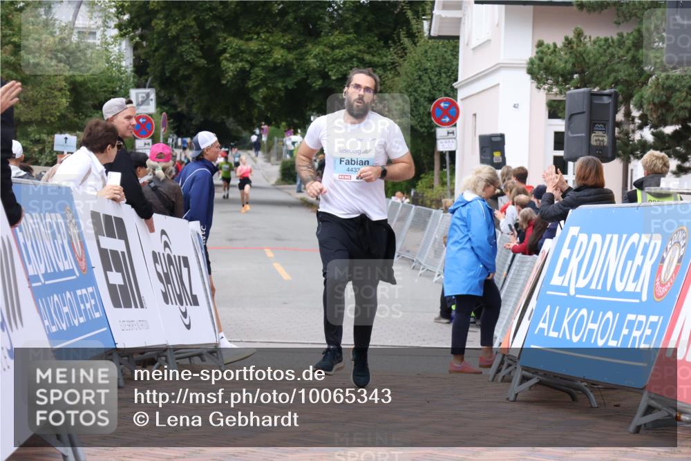 30.08.2026 - Blankeneser Heldenlauf Lena Gebhardt http://msf.ph/oto/10065343 30.08.2026 12:51:15 Ziel 4349, 4433 meine-sportfotos.de
