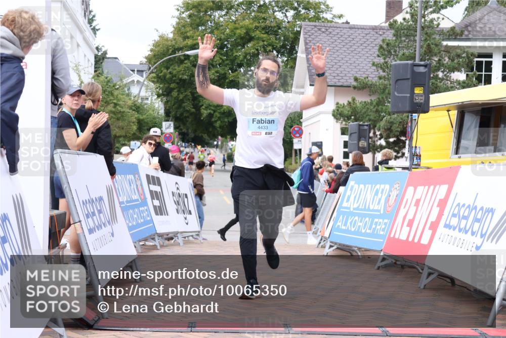 30.08.2026 - Blankeneser Heldenlauf Lena Gebhardt http://msf.ph/oto/10065350 30.08.2026 12:51:17 Ziel 4349, 4433 meine-sportfotos.de