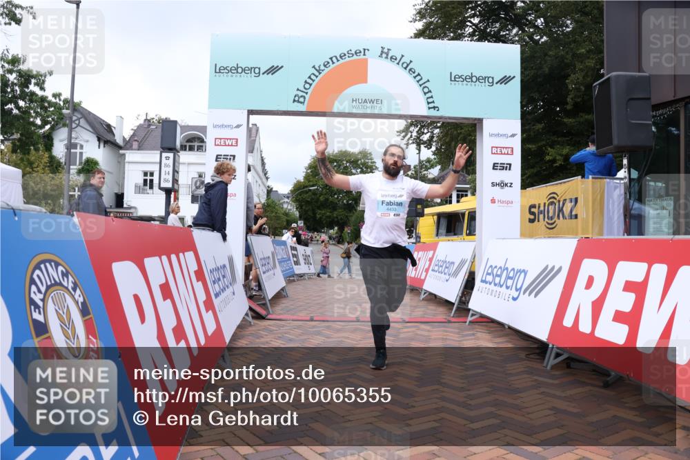 30.08.2026 - Blankeneser Heldenlauf Lena Gebhardt http://msf.ph/oto/10065355 30.08.2026 12:51:19 Ziel 4433 meine-sportfotos.de
