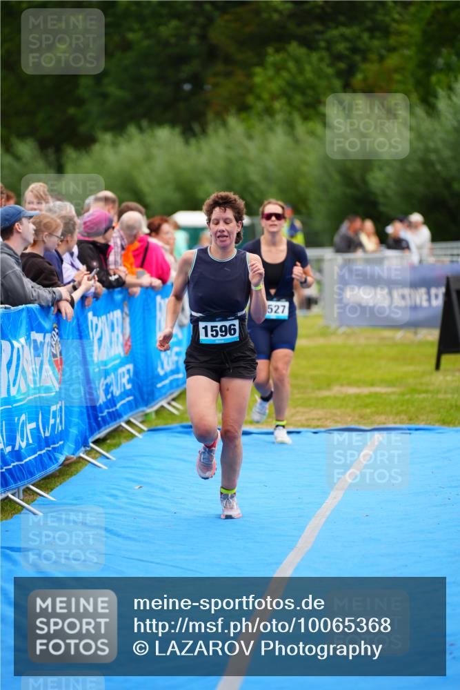 30.08.2026 - Elbe Triathlon Hamburg LAZAROV Photography http://msf.ph/oto/10065368 30.08.2026 12:12:27 Ziel 1527, 1596 meine-sportfotos.de