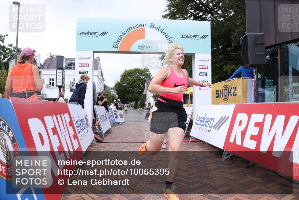 30.08.2026 - Blankeneser Heldenlauf Lena Gebhardt http://msf.ph/oto/10065395 30.08.2026 12:51:33 Ziel 2530 meine-sportfotos.de