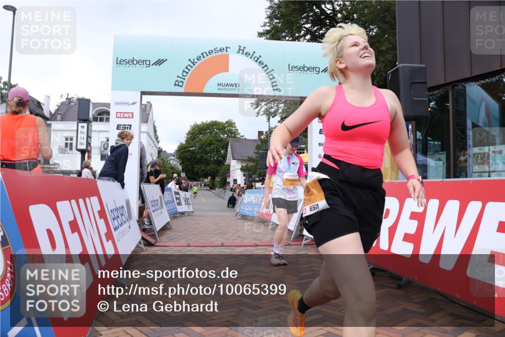 30.08.2026 - Blankeneser Heldenlauf Lena Gebhardt http://msf.ph/oto/10065399 30.08.2026 12:51:33 Ziel 2530 meine-sportfotos.de
