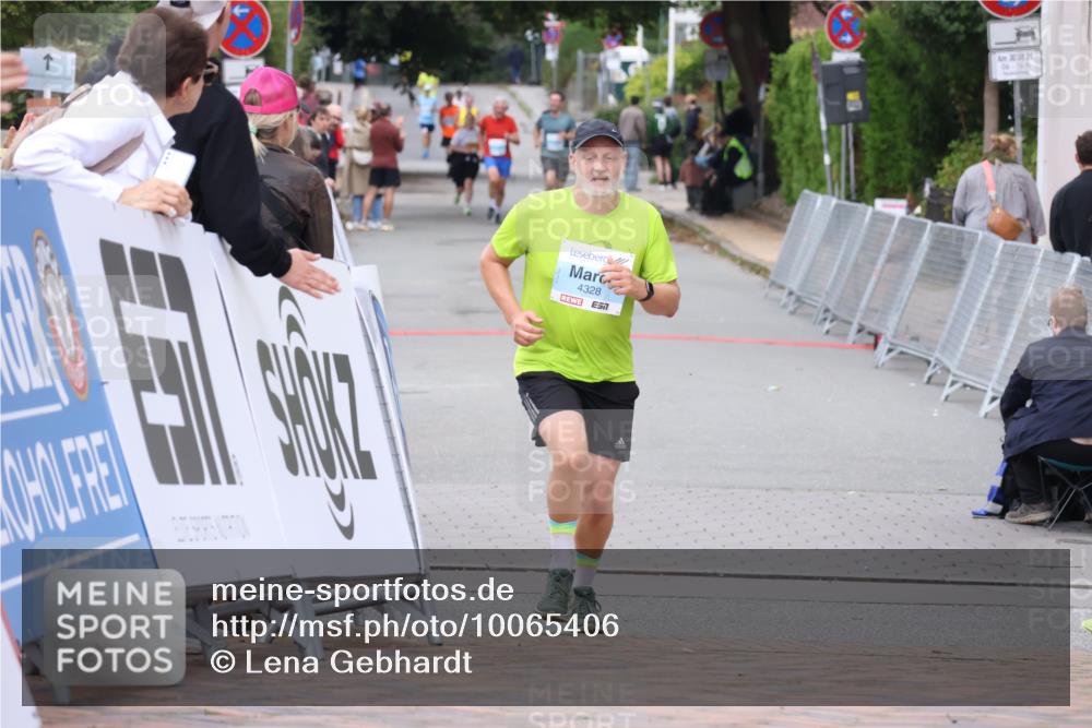 30.08.2026 - Blankeneser Heldenlauf Lena Gebhardt http://msf.ph/oto/10065406 30.08.2026 12:51:40 Ziel 2530, 4328 meine-sportfotos.de