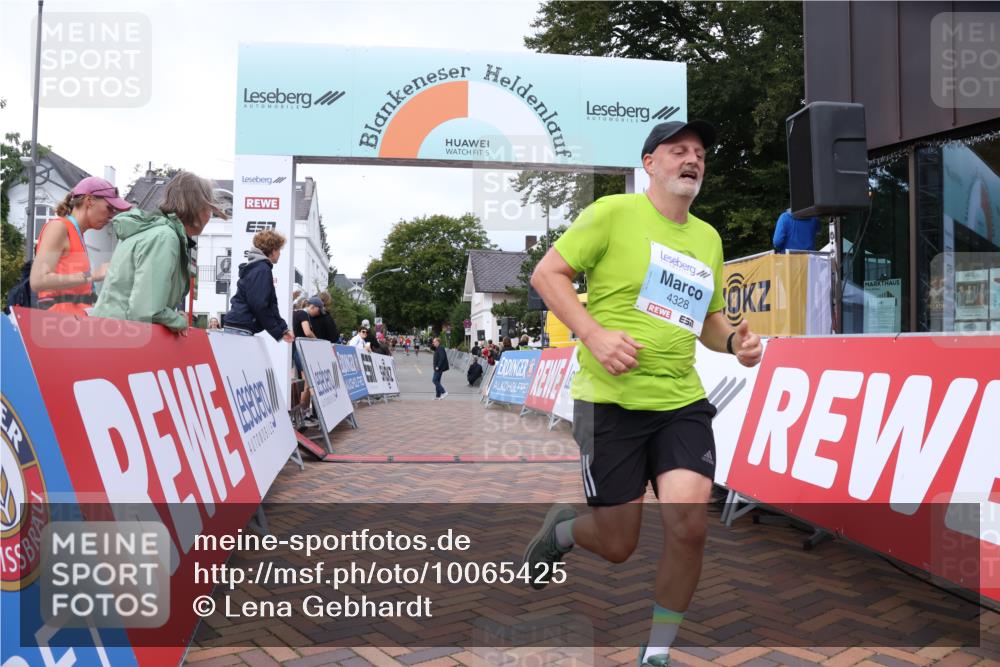 30.08.2026 - Blankeneser Heldenlauf Lena Gebhardt http://msf.ph/oto/10065425 30.08.2026 12:51:46 Ziel 4328 meine-sportfotos.de