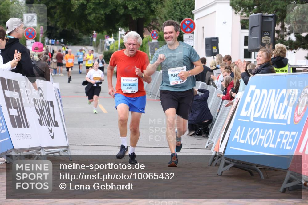 30.08.2026 - Blankeneser Heldenlauf Lena Gebhardt http://msf.ph/oto/10065432 30.08.2026 12:52:02 Ziel 4038, 4466 meine-sportfotos.de