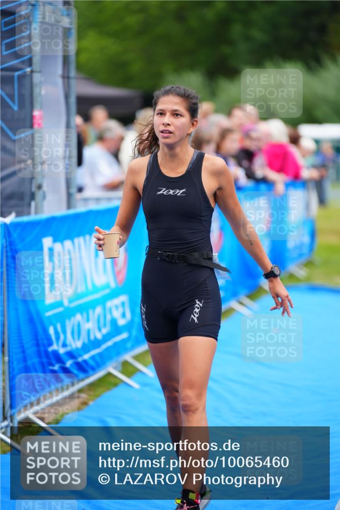 30.08.2026 - Elbe Triathlon Hamburg LAZAROV Photography http://msf.ph/oto/10065460 30.08.2026 12:13:26 Ziel 1587 meine-sportfotos.de