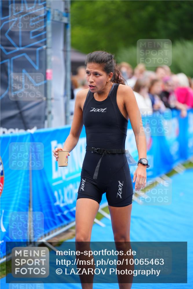 30.08.2026 - Elbe Triathlon Hamburg LAZAROV Photography http://msf.ph/oto/10065463 30.08.2026 12:13:27 Ziel 1587 meine-sportfotos.de