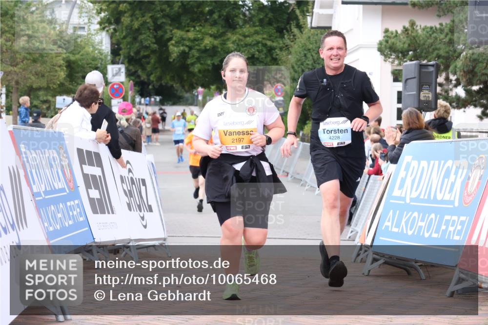 30.08.2026 - Blankeneser Heldenlauf Lena Gebhardt http://msf.ph/oto/10065468 30.08.2026 12:52:12 Ziel 2197, 4038, 4228, 4466 meine-sportfotos.de