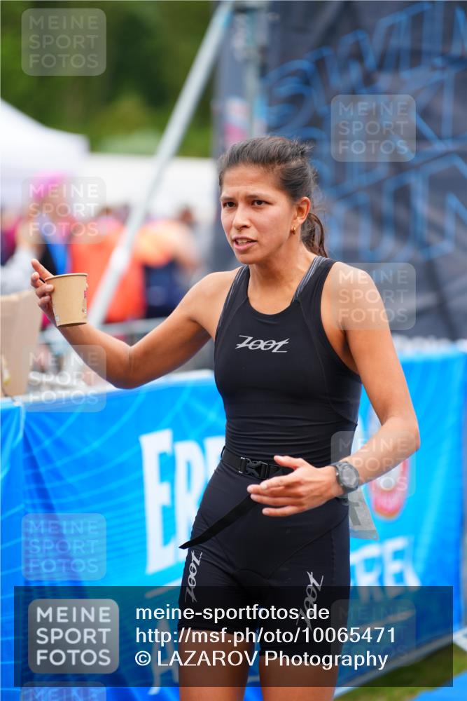 30.08.2026 - Elbe Triathlon Hamburg LAZAROV Photography http://msf.ph/oto/10065471 30.08.2026 12:13:28 Ziel 1587 meine-sportfotos.de