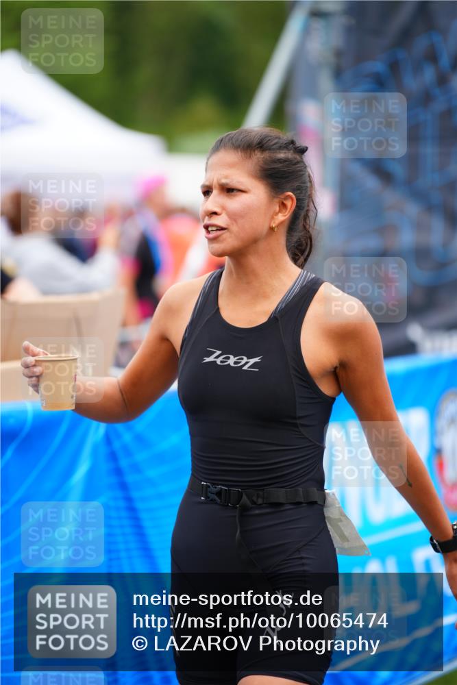 30.08.2026 - Elbe Triathlon Hamburg LAZAROV Photography http://msf.ph/oto/10065474 30.08.2026 12:13:29 Ziel 1587 meine-sportfotos.de