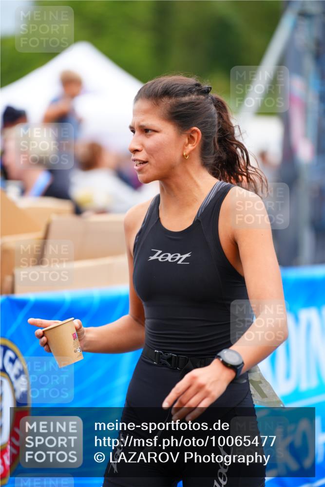 30.08.2026 - Elbe Triathlon Hamburg LAZAROV Photography http://msf.ph/oto/10065477 30.08.2026 12:13:29 Ziel 1587 meine-sportfotos.de