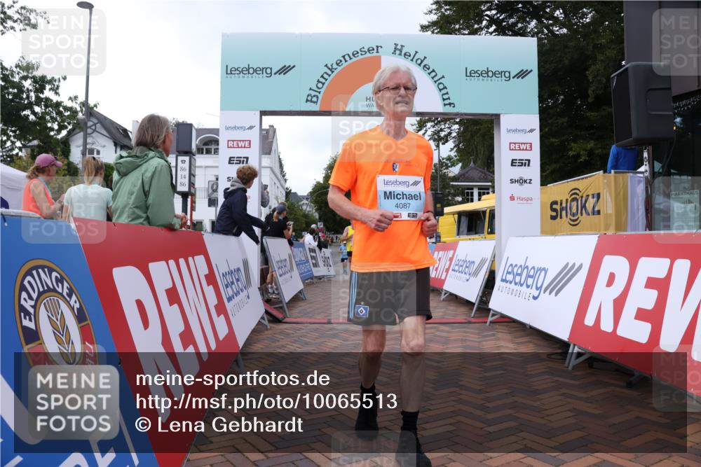 30.08.2026 - Blankeneser Heldenlauf Lena Gebhardt http://msf.ph/oto/10065513 30.08.2026 12:52:22 Ziel 4087, 4101, 4228 meine-sportfotos.de