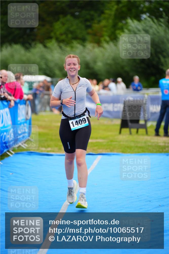 30.08.2026 - Elbe Triathlon Hamburg LAZAROV Photography http://msf.ph/oto/10065517 30.08.2026 12:13:53 Ziel 1409 meine-sportfotos.de