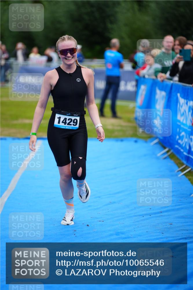 30.08.2026 - Elbe Triathlon Hamburg LAZAROV Photography http://msf.ph/oto/10065546 30.08.2026 12:14:22 Ziel 1429 meine-sportfotos.de