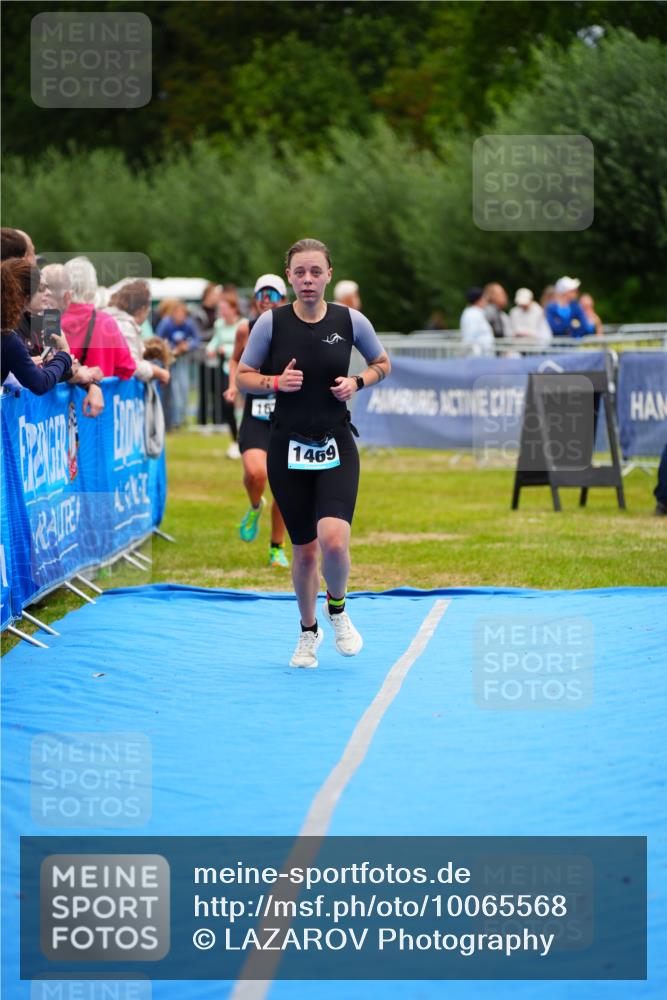 30.08.2026 - Elbe Triathlon Hamburg LAZAROV Photography http://msf.ph/oto/10065568 30.08.2026 12:14:35 Ziel 1469, 1678 meine-sportfotos.de