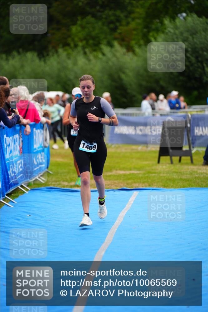 30.08.2026 - Elbe Triathlon Hamburg LAZAROV Photography http://msf.ph/oto/10065569 30.08.2026 12:14:35 Ziel 1469, 1678 meine-sportfotos.de