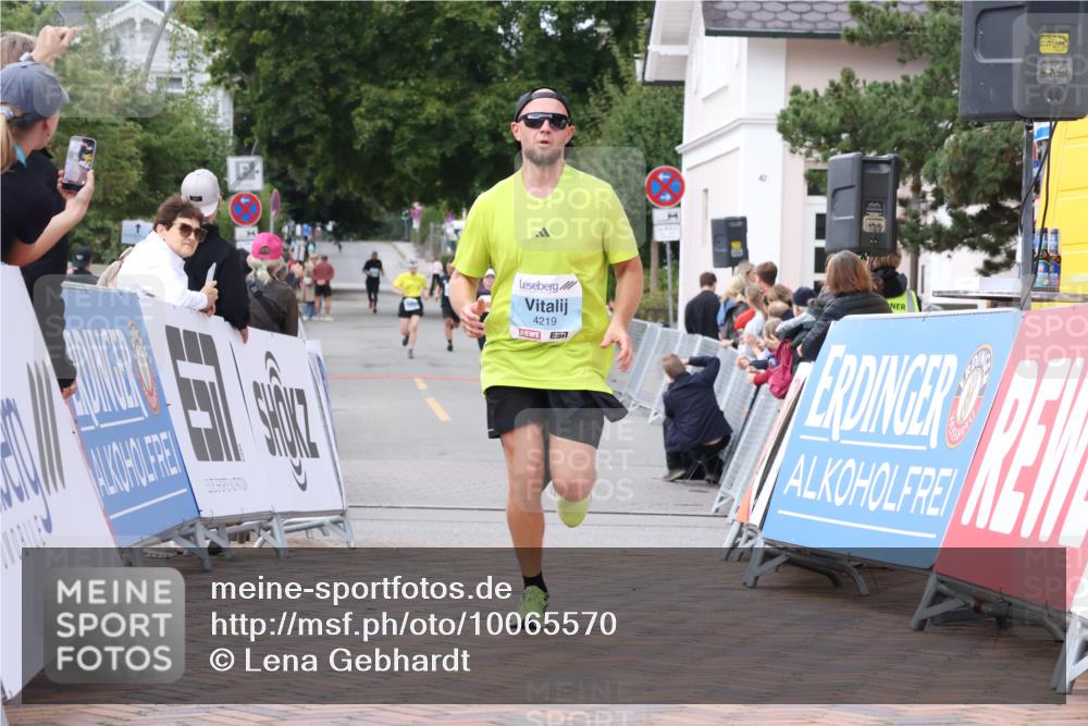 30.08.2026 - Blankeneser Heldenlauf Lena Gebhardt http://msf.ph/oto/10065570 30.08.2026 12:52:39 Ziel 4219, 4409 meine-sportfotos.de
