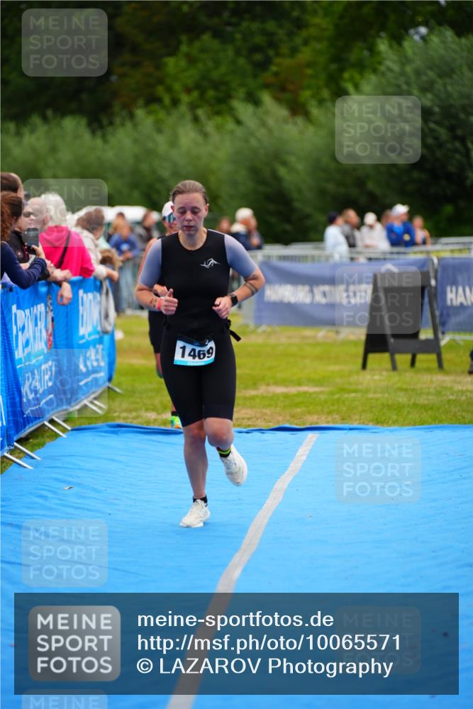 30.08.2026 - Elbe Triathlon Hamburg LAZAROV Photography http://msf.ph/oto/10065571 30.08.2026 12:14:36 Ziel 1469, 1678 meine-sportfotos.de