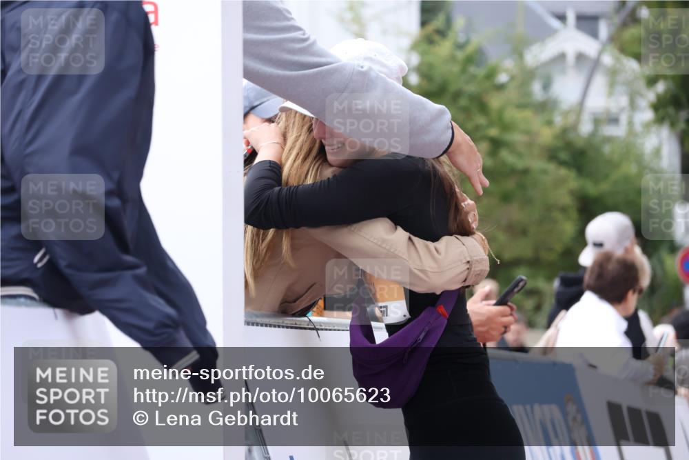 30.08.2026 - Blankeneser Heldenlauf Lena Gebhardt http://msf.ph/oto/10065623 30.08.2026 12:52:53 Ziel 2254, 4392, 4404 meine-sportfotos.de