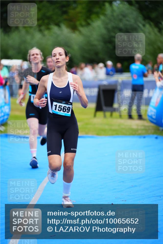 30.08.2026 - Elbe Triathlon Hamburg LAZAROV Photography http://msf.ph/oto/10065652 30.08.2026 12:15:08 Ziel 1512, 1514, 1535, 1569 meine-sportfotos.de