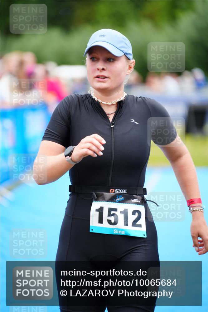 30.08.2026 - Elbe Triathlon Hamburg LAZAROV Photography http://msf.ph/oto/10065684 30.08.2026 12:15:18 Ziel 1512 meine-sportfotos.de
