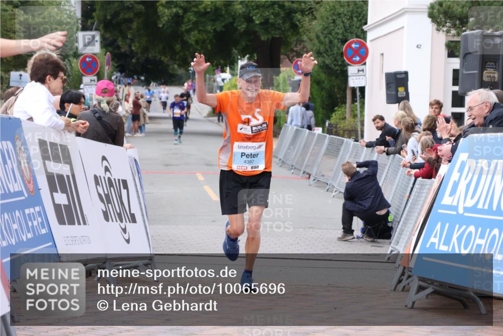 30.08.2026 - Blankeneser Heldenlauf Lena Gebhardt http://msf.ph/oto/10065696 30.08.2026 12:54:11 Ziel 4397 meine-sportfotos.de