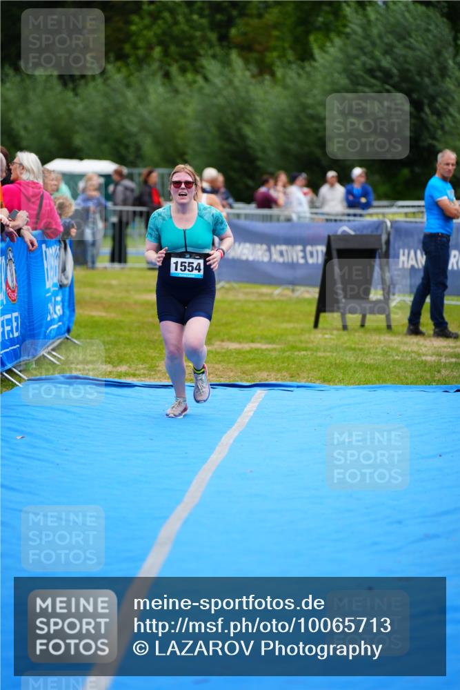 30.08.2026 - Elbe Triathlon Hamburg LAZAROV Photography http://msf.ph/oto/10065713 30.08.2026 12:15:34 Ziel 1498, 1554 meine-sportfotos.de