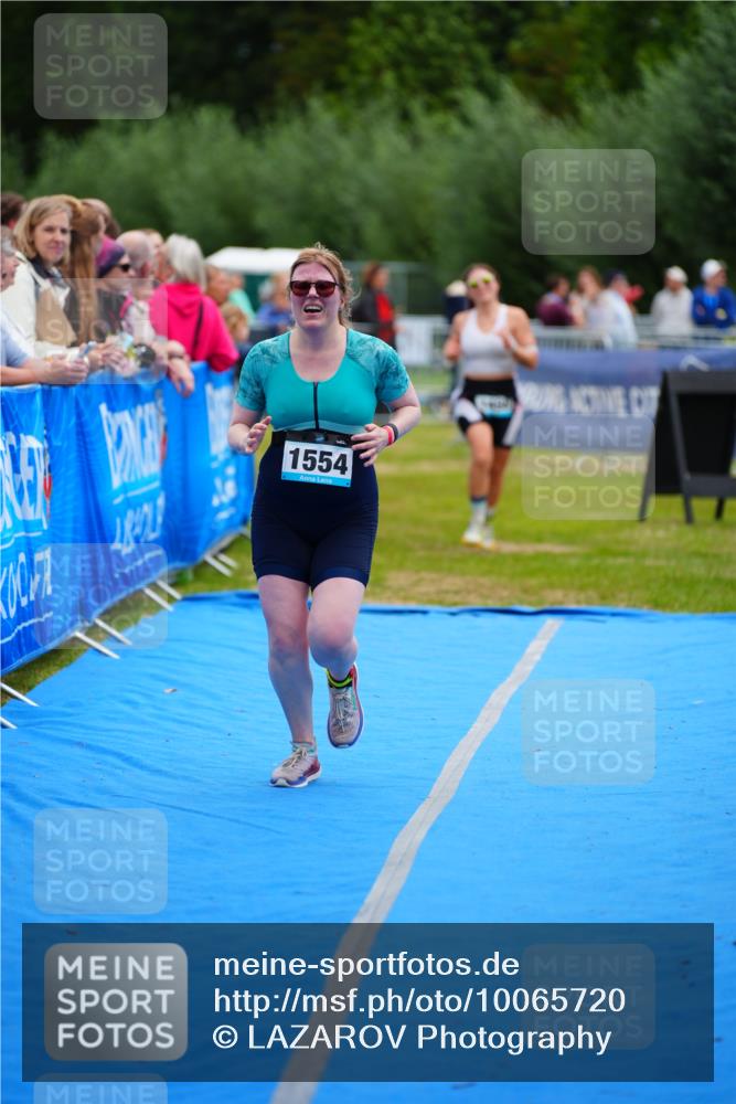 30.08.2026 - Elbe Triathlon Hamburg LAZAROV Photography http://msf.ph/oto/10065720 30.08.2026 12:15:36 Ziel 1498, 1554 meine-sportfotos.de