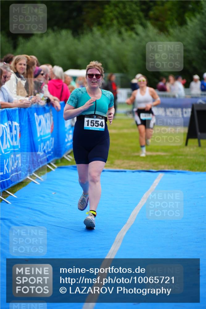 30.08.2026 - Elbe Triathlon Hamburg LAZAROV Photography http://msf.ph/oto/10065721 30.08.2026 12:15:36 Ziel 1498, 1554 meine-sportfotos.de