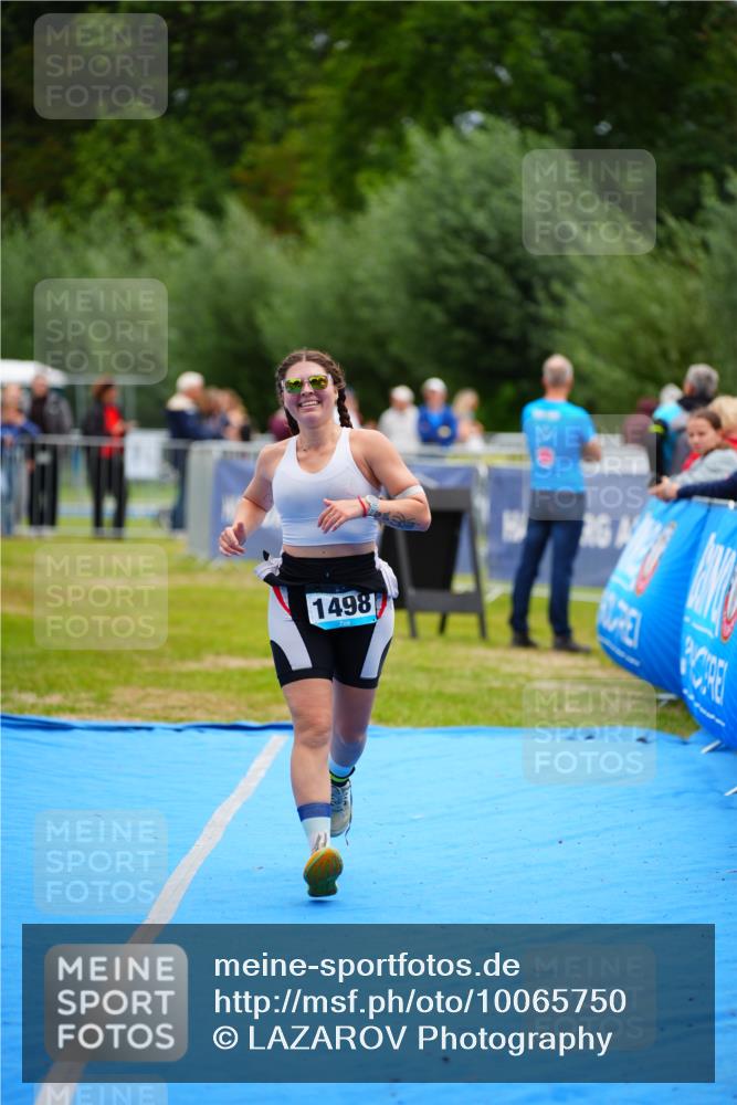 30.08.2026 - Elbe Triathlon Hamburg LAZAROV Photography http://msf.ph/oto/10065750 30.08.2026 12:15:40 Ziel 1498, 1554 meine-sportfotos.de