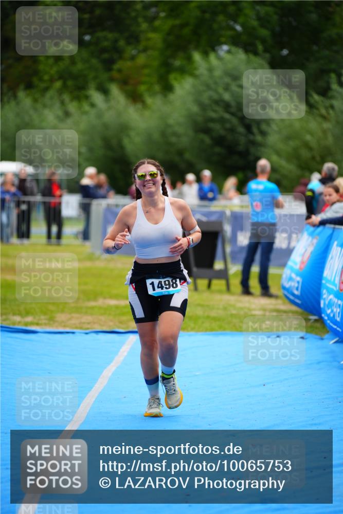 30.08.2026 - Elbe Triathlon Hamburg LAZAROV Photography http://msf.ph/oto/10065753 30.08.2026 12:15:40 Ziel 1498, 1554 meine-sportfotos.de