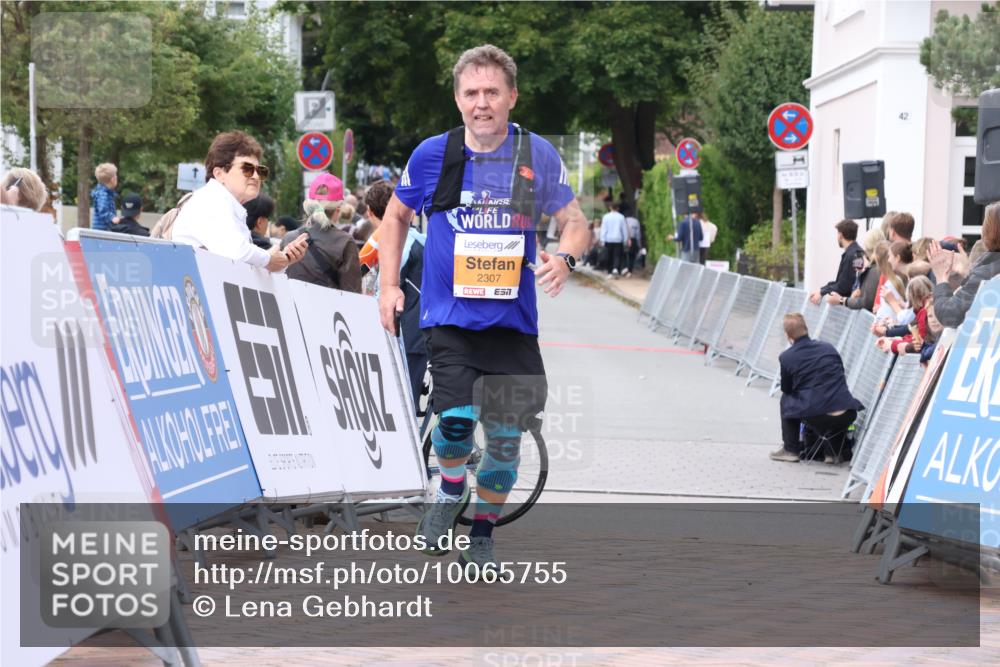 30.08.2026 - Blankeneser Heldenlauf Lena Gebhardt http://msf.ph/oto/10065755 30.08.2026 12:54:34 Ziel 2307 meine-sportfotos.de