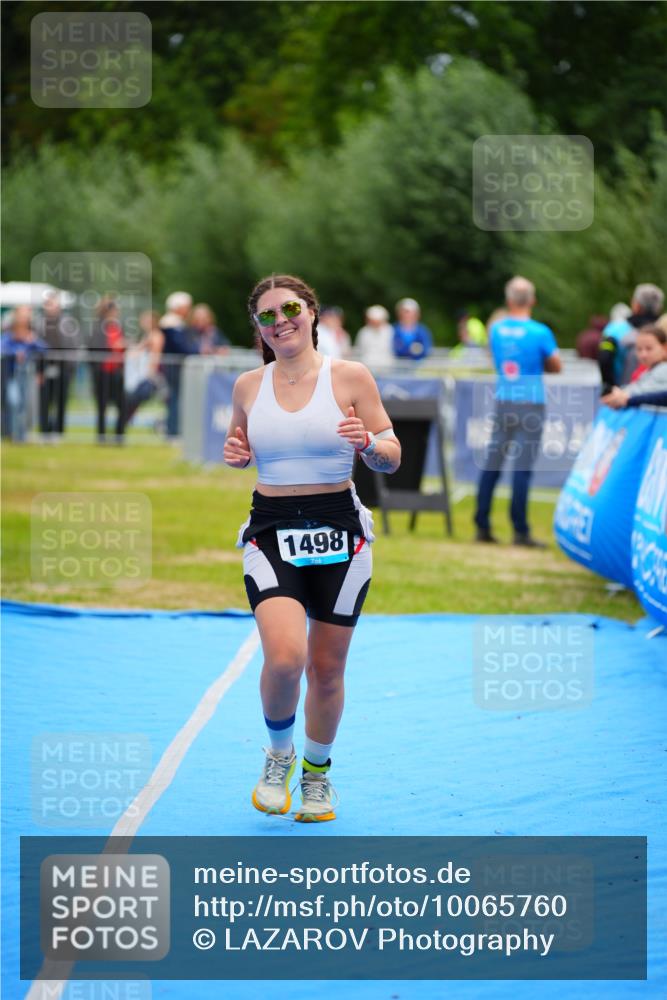 30.08.2026 - Elbe Triathlon Hamburg LAZAROV Photography http://msf.ph/oto/10065760 30.08.2026 12:15:40 Ziel 1498, 1554 meine-sportfotos.de