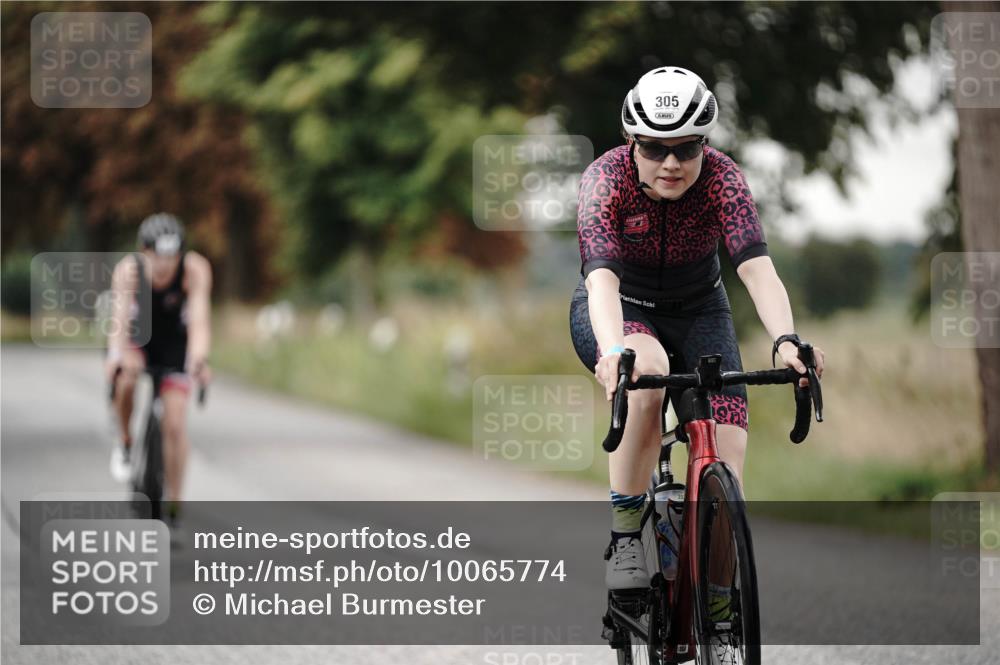 30.08.2026 - Elbe Triathlon Hamburg Michael Burmester http://msf.ph/oto/10065774 30.08.2026 09:01:24 Radfahren 285, 305, 327, 353, 354 meine-sportfotos.de