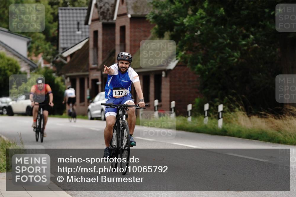 30.08.2026 - Elbe Triathlon Hamburg Michael Burmester http://msf.ph/oto/10065792 30.08.2026 14:55:13 Radfahren 134, 137, 147 meine-sportfotos.de