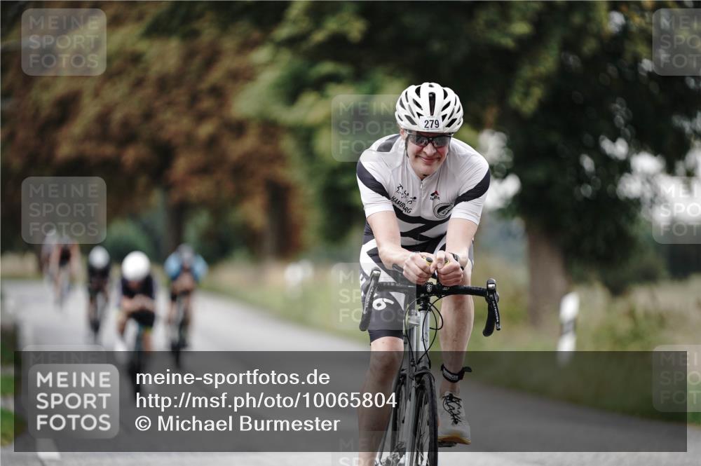 30.08.2026 - Elbe Triathlon Hamburg Michael Burmester http://msf.ph/oto/10065804 30.08.2026 09:01:40 Radfahren 211, 279, 376, 379, 386 meine-sportfotos.de