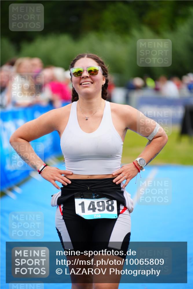 30.08.2026 - Elbe Triathlon Hamburg LAZAROV Photography http://msf.ph/oto/10065809 30.08.2026 12:15:43 Ziel 1498 meine-sportfotos.de