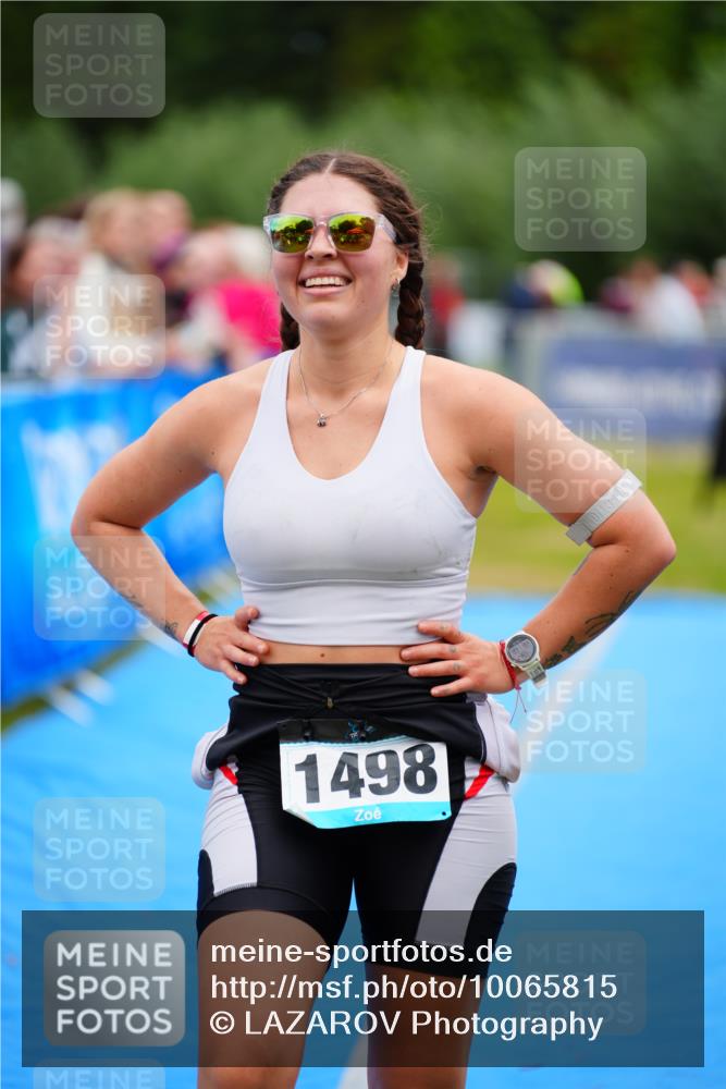 30.08.2026 - Elbe Triathlon Hamburg LAZAROV Photography http://msf.ph/oto/10065815 30.08.2026 12:15:44 Ziel 1498 meine-sportfotos.de