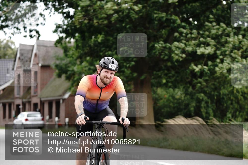 30.08.2026 - Elbe Triathlon Hamburg Michael Burmester http://msf.ph/oto/10065821 30.08.2026 14:55:16 Radfahren 137, 147 meine-sportfotos.de