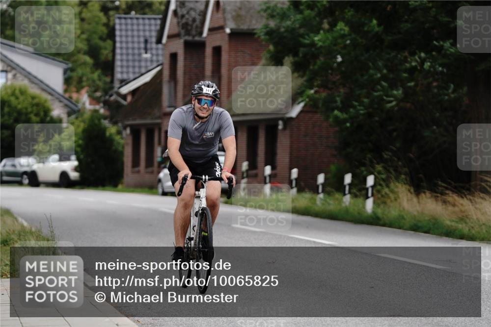 30.08.2026 - Elbe Triathlon Hamburg Michael Burmester http://msf.ph/oto/10065825 30.08.2026 14:55:50 Radfahren 141 meine-sportfotos.de