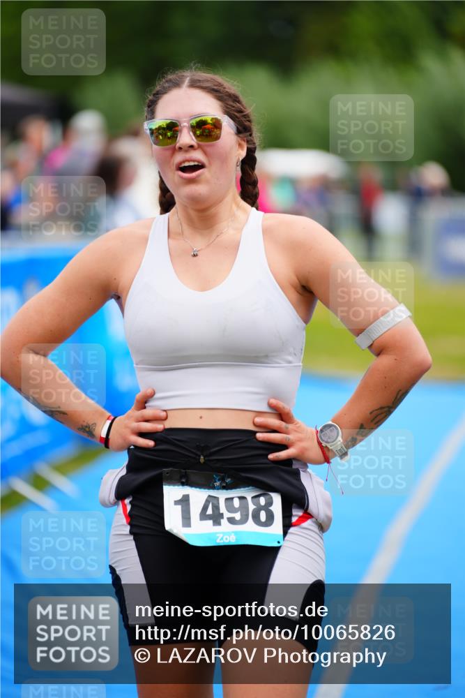 30.08.2026 - Elbe Triathlon Hamburg LAZAROV Photography http://msf.ph/oto/10065826 30.08.2026 12:15:44 Ziel 1498 meine-sportfotos.de