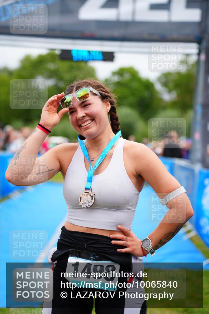 30.08.2026 - Elbe Triathlon Hamburg LAZAROV Photography http://msf.ph/oto/10065840 30.08.2026 12:15:50 Ziel  meine-sportfotos.de