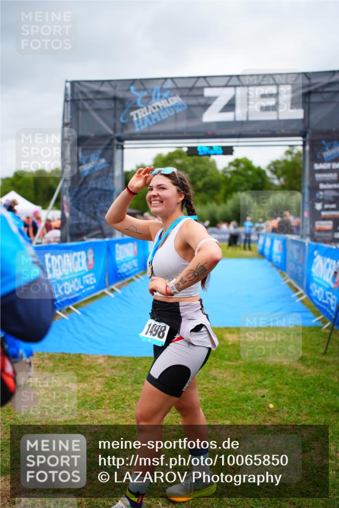30.08.2026 - Elbe Triathlon Hamburg LAZAROV Photography http://msf.ph/oto/10065850 30.08.2026 12:15:51 Ziel  meine-sportfotos.de