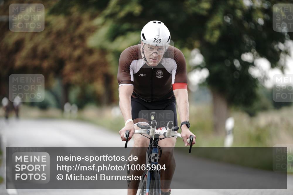 30.08.2026 - Elbe Triathlon Hamburg Michael Burmester http://msf.ph/oto/10065904 30.08.2026 09:02:46 Radfahren 225, 226, 236 meine-sportfotos.de