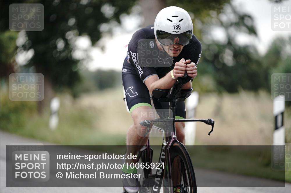 30.08.2026 - Elbe Triathlon Hamburg Michael Burmester http://msf.ph/oto/10065924 30.08.2026 09:03:03 Radfahren 186, 259 meine-sportfotos.de