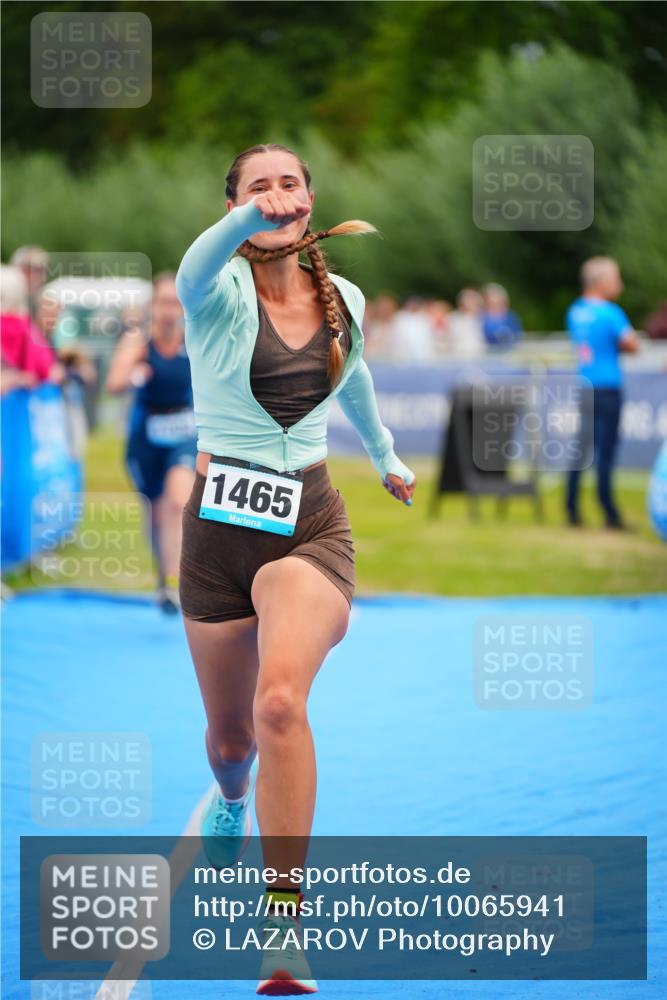 30.08.2026 - Elbe Triathlon Hamburg LAZAROV Photography http://msf.ph/oto/10065941 30.08.2026 12:16:13 Ziel 1465, 1702 meine-sportfotos.de