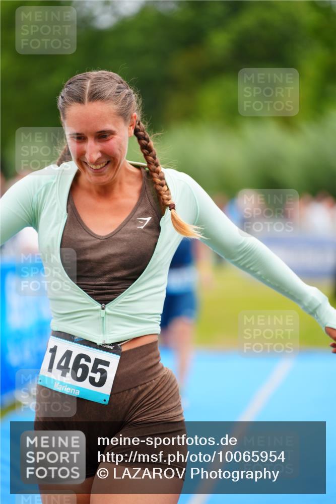 30.08.2026 - Elbe Triathlon Hamburg LAZAROV Photography http://msf.ph/oto/10065954 30.08.2026 12:16:14 Ziel 1465, 1702 meine-sportfotos.de