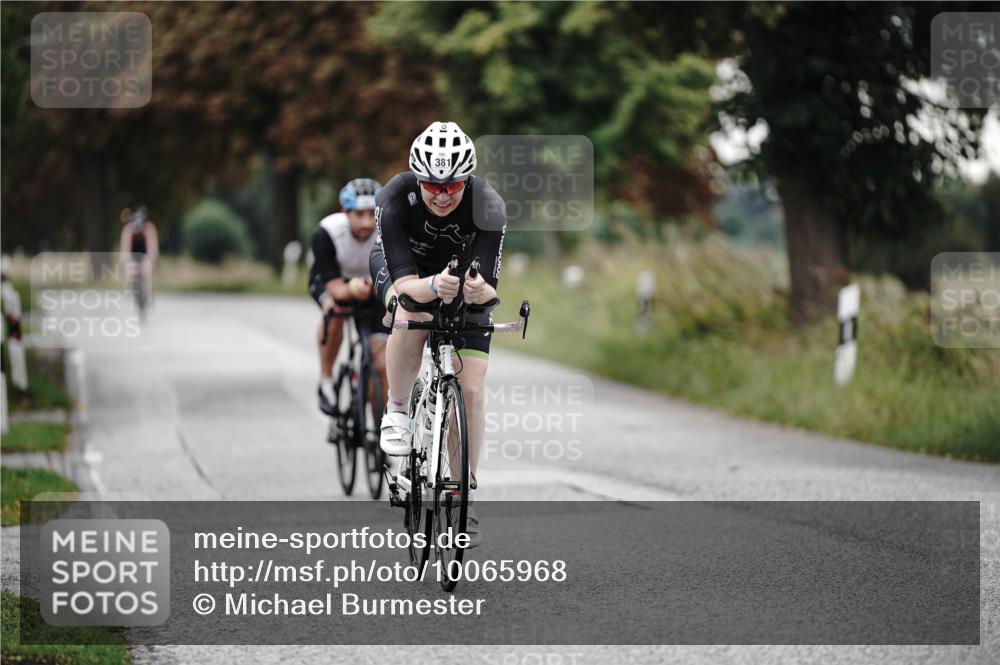 30.08.2026 - Elbe Triathlon Hamburg Michael Burmester http://msf.ph/oto/10065968 30.08.2026 09:03:55 Radfahren 190, 208, 381 meine-sportfotos.de