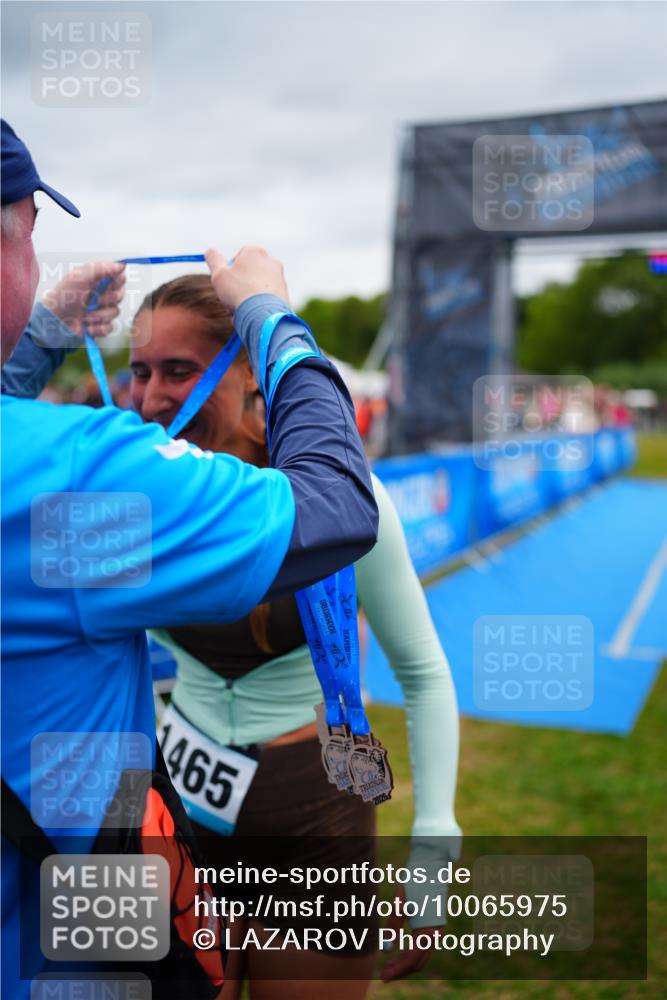 30.08.2026 - Elbe Triathlon Hamburg LAZAROV Photography http://msf.ph/oto/10065975 30.08.2026 12:16:19 Ziel 1702 meine-sportfotos.de